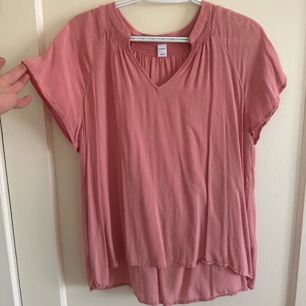 Old Navy pink V-neck blouse